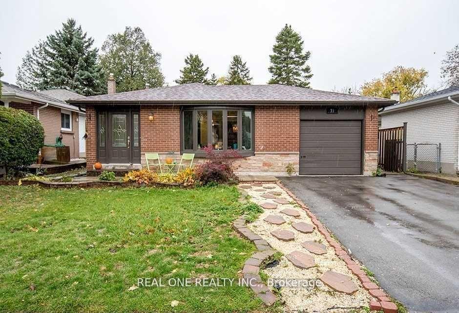 73-romfield-circuit-markham-ontario-n12807878