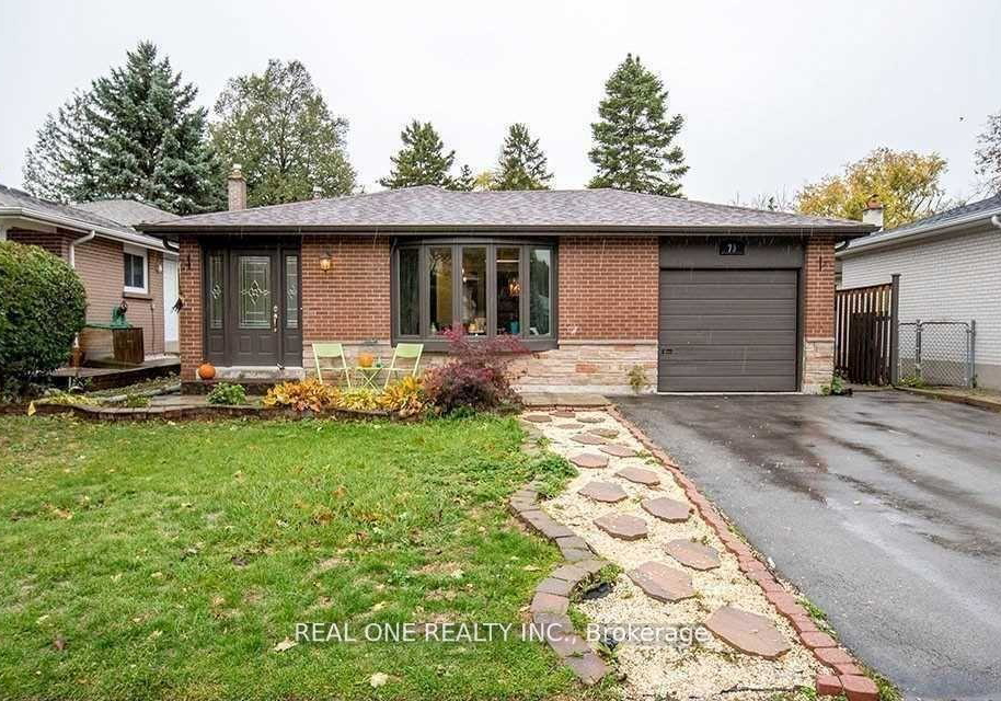 73-romfield-circuit-markham-ontario-n12807878