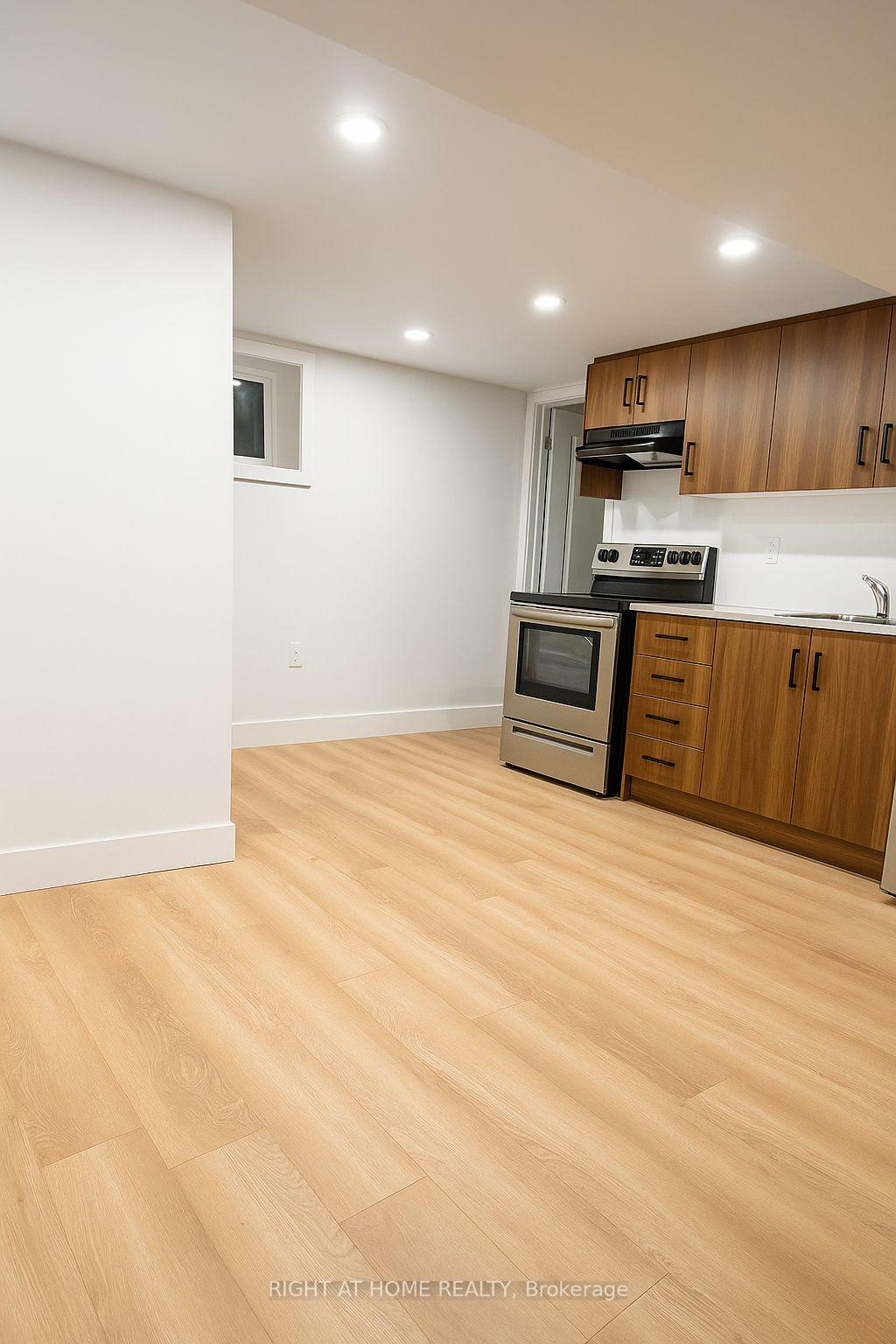 24-sunbay-court-richmond-hill-ontario-n12808060