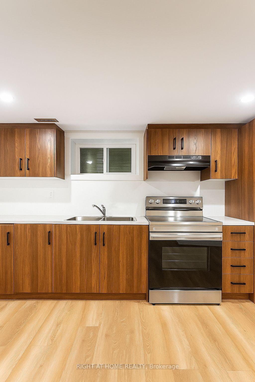 24-sunbay-court-richmond-hill-ontario-n12808072