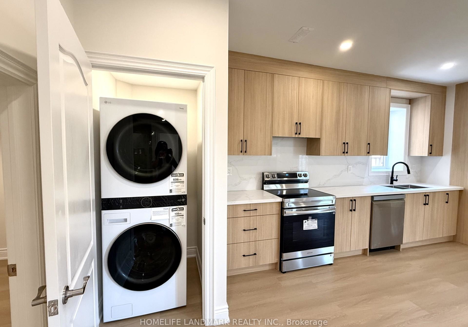 104-mitchell-place-newmarket-ontario-n12808734