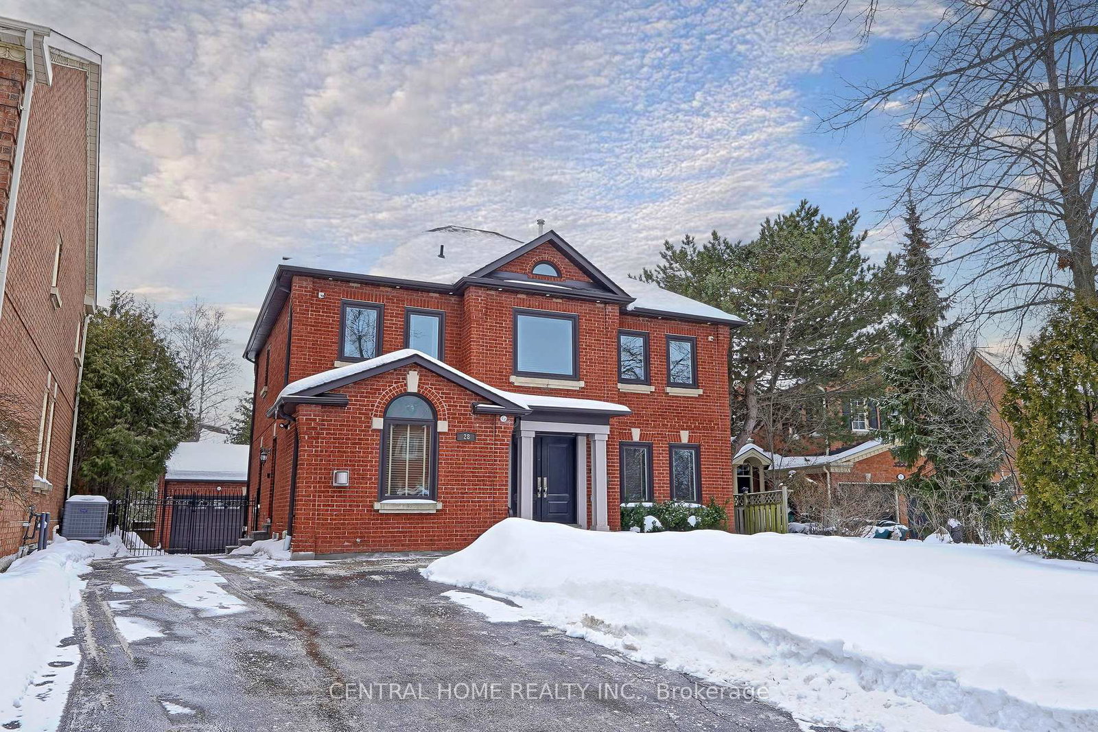 28-theobalds-circle-richmond-hill-ontario-n12809002
