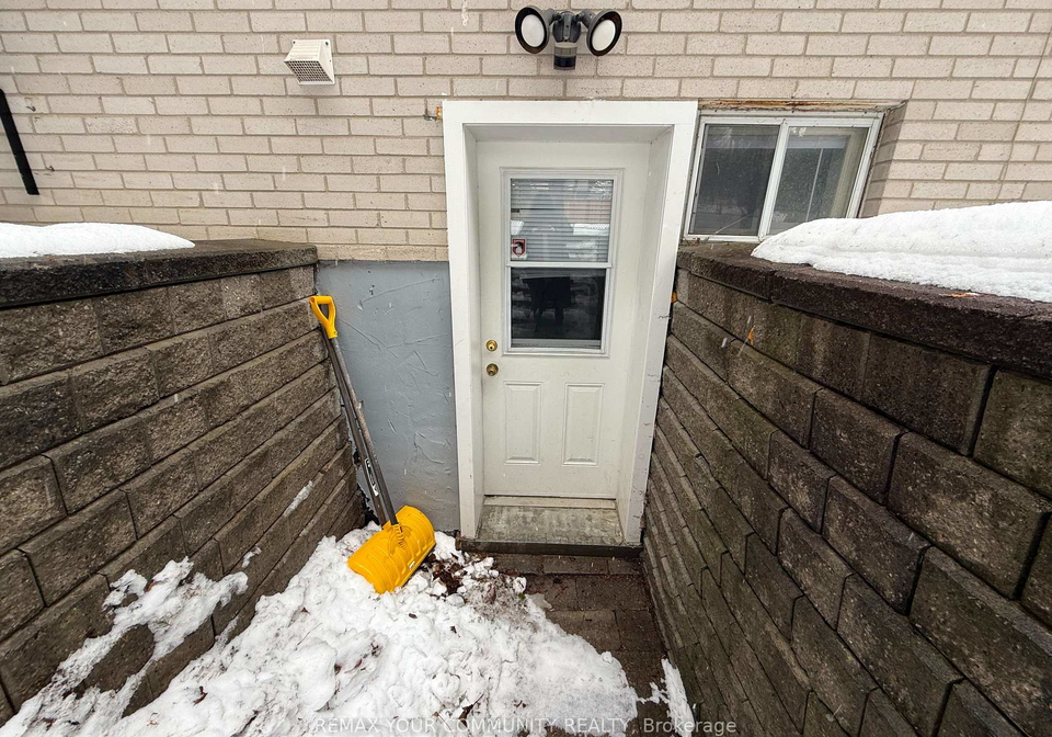 165-carlson-drive-newmarket-ontario-n12809412