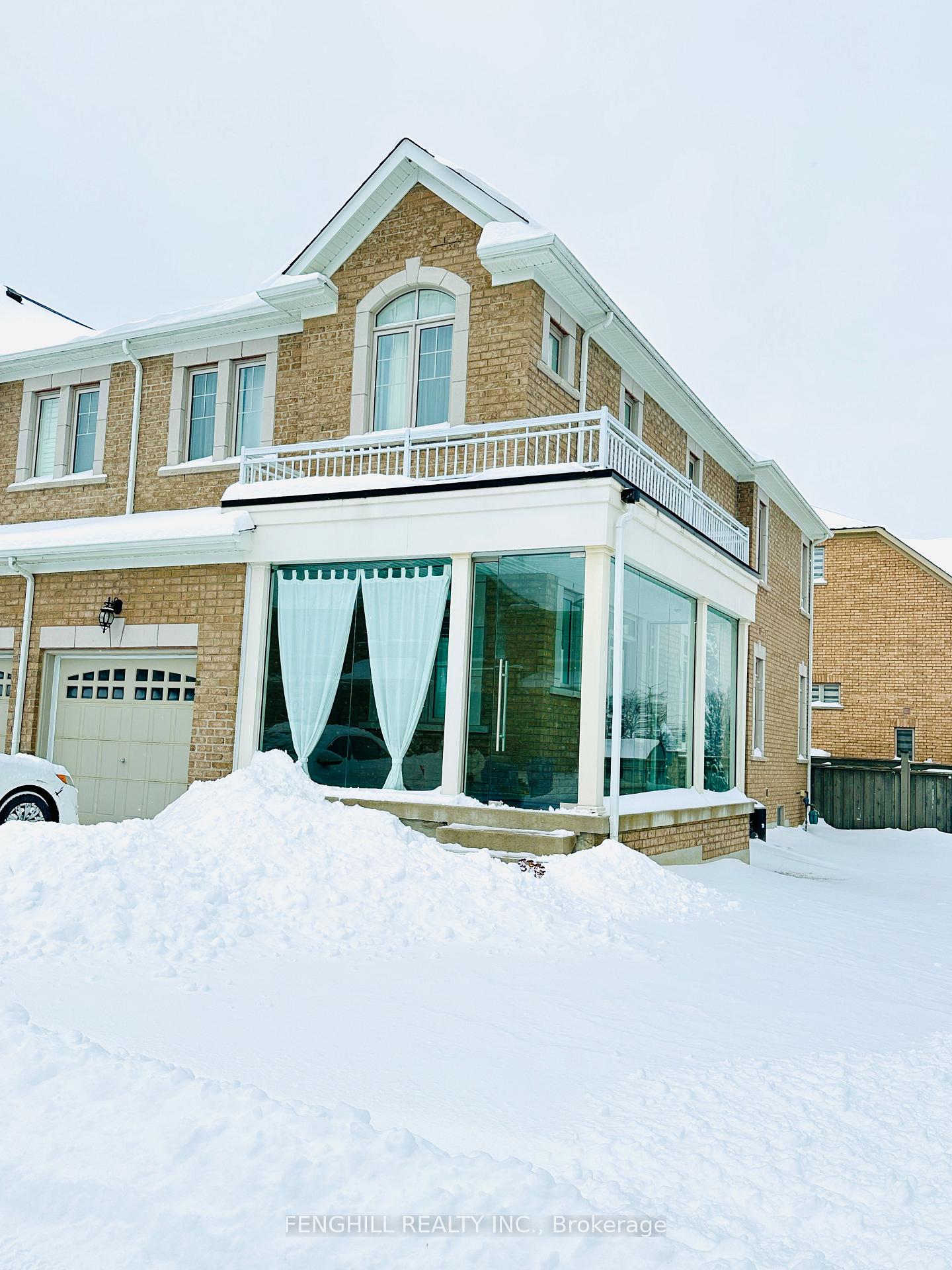 59-radial-drive-aurora-ontario-n12809848