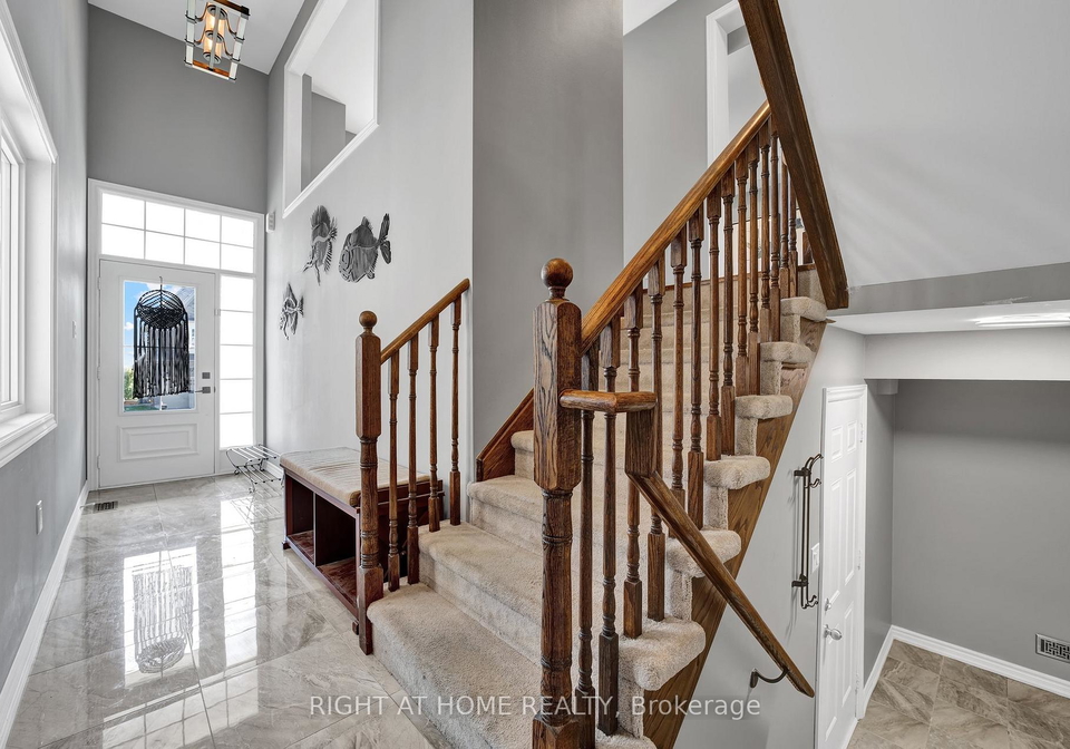 40-ridge-gate-crescent-east-gwillimbury-ontario-n12810312