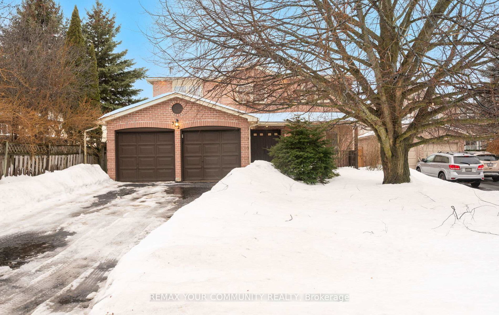382-vanden-bergh-boulevard-newmarket-ontario-n12810908