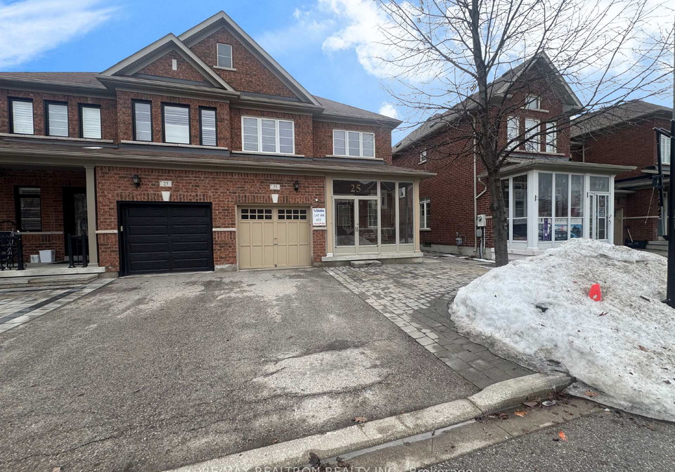 25-fitzroy-avenue-markham-ontario-n12811102