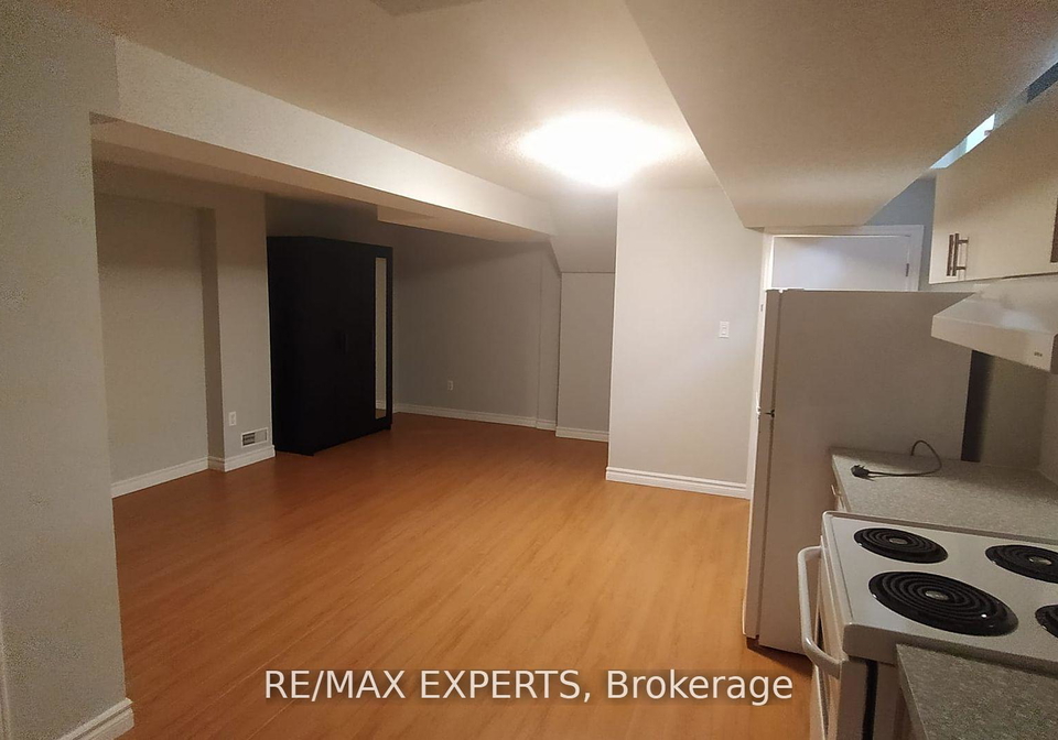 36-woodroof-crescent-aurora-ontario-n12811338
