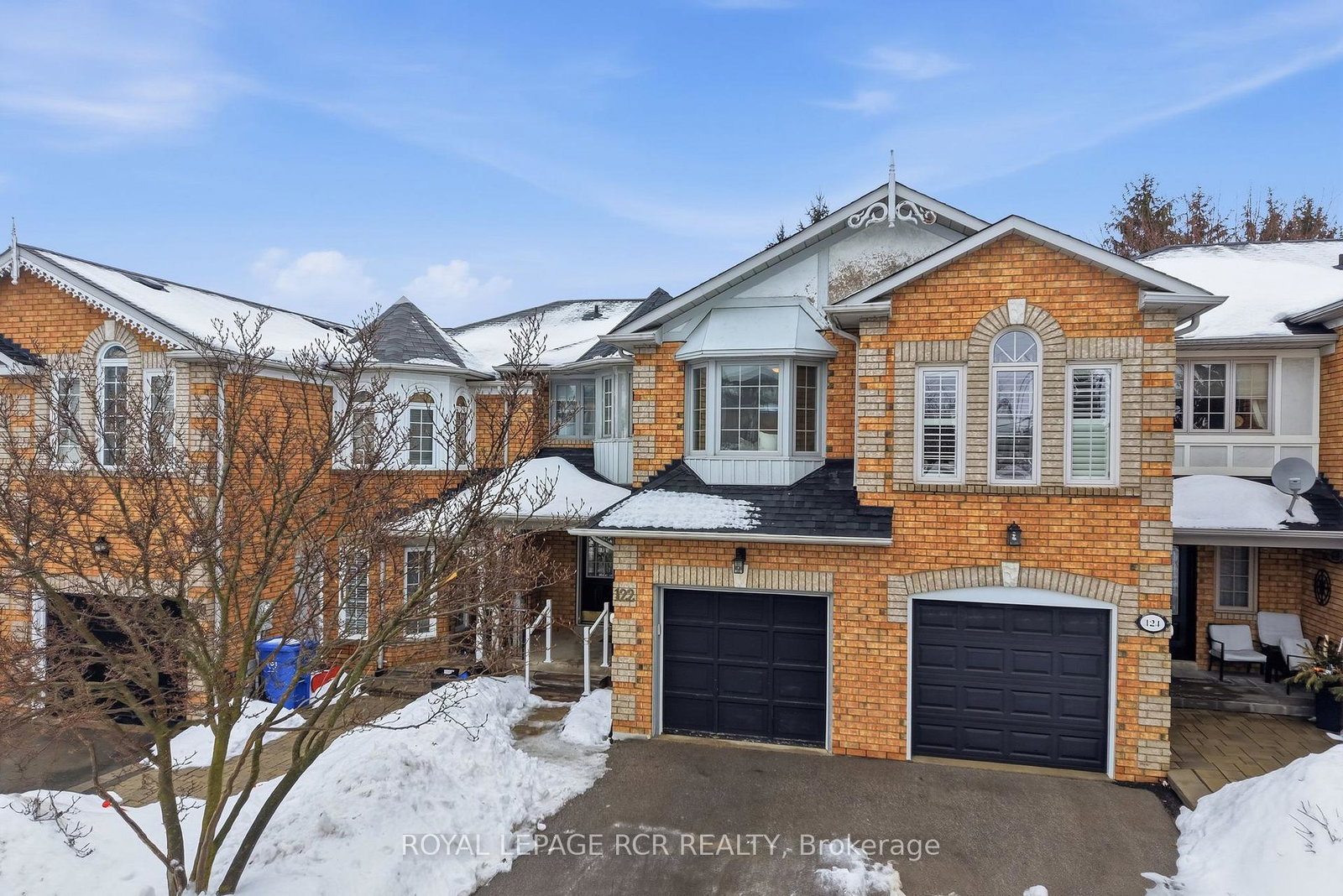 122-downey-circle-aurora-ontario-n12811428