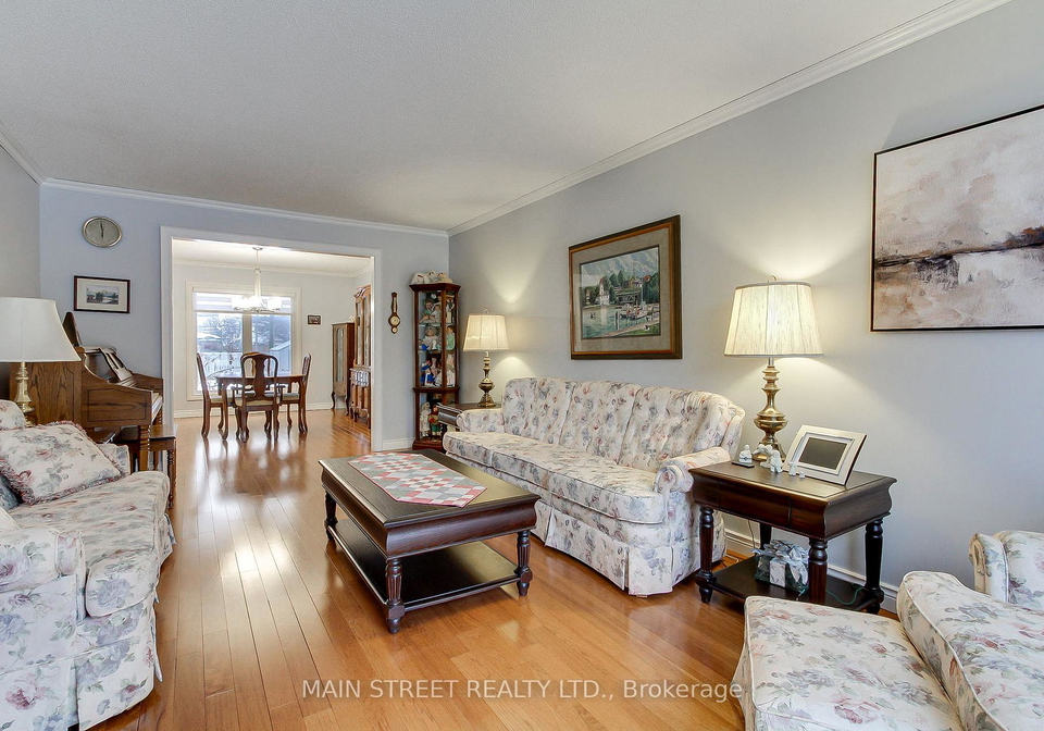 62-eastman-crescent-newmarket-ontario-n12811494