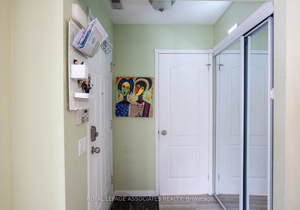 900-steeles-avenue-w-vaughan-ontario-n12811928