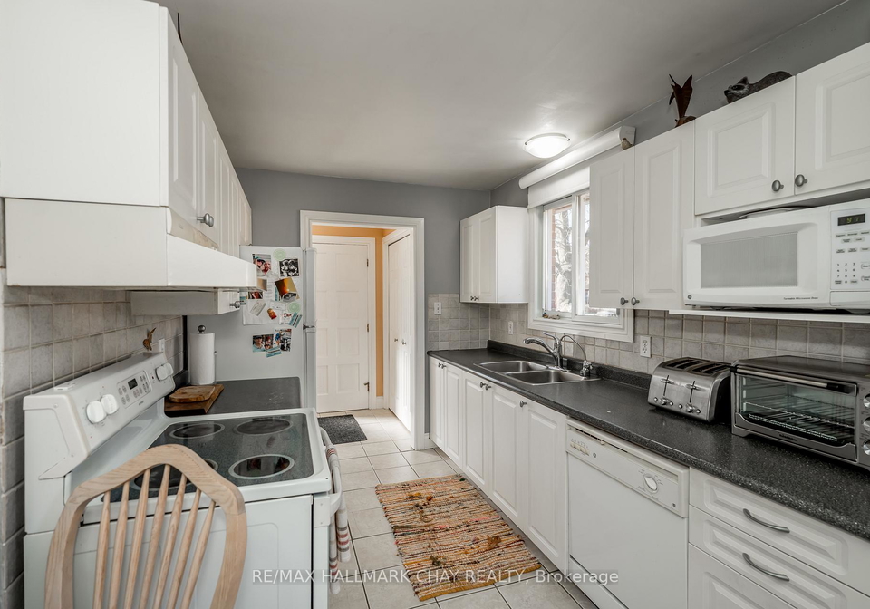 28-brown-street-new-tecumseth-ontario-n12812808