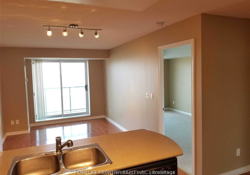 11-oneida-crescent-richmond-hill-ontario-n12813494