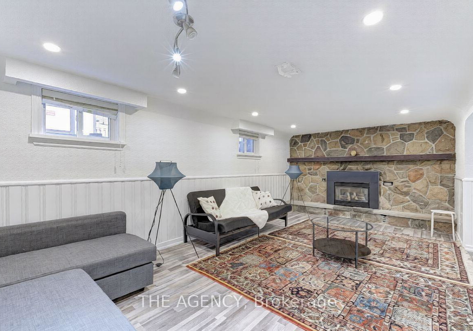 82-harrison-drive-newmarket-ontario-n12813614