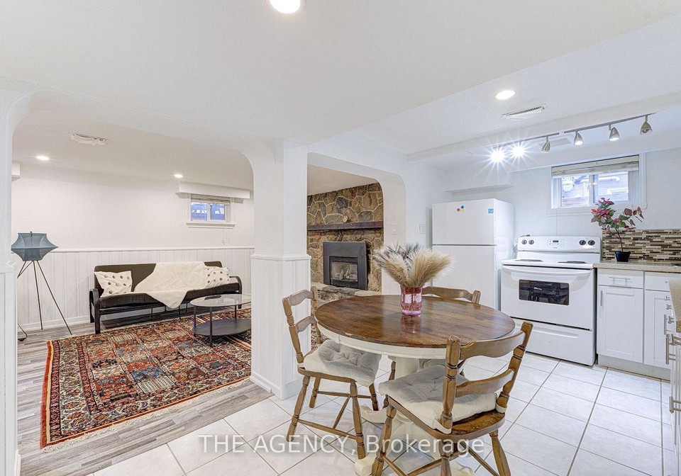 82-harrison-drive-newmarket-ontario-n12813614