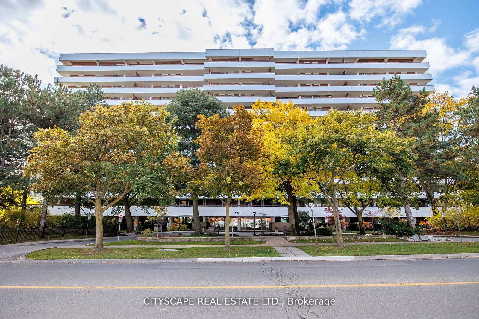 1-royal-orchard-blv-boulevard-markham-ontario-n12814464