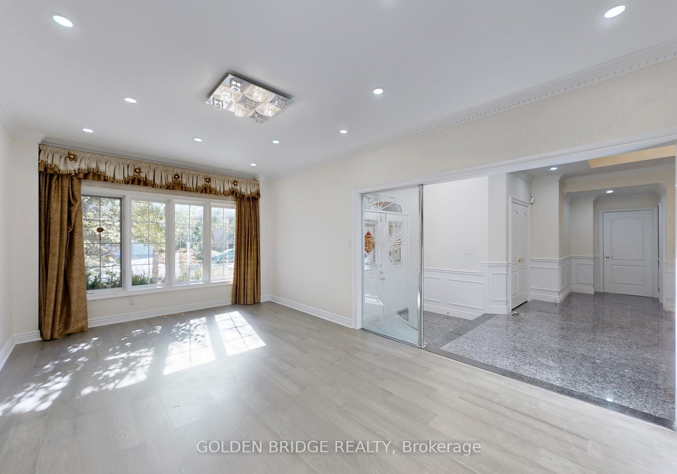 57-cassandra-crescent-richmond-hill-ontario-n12815280