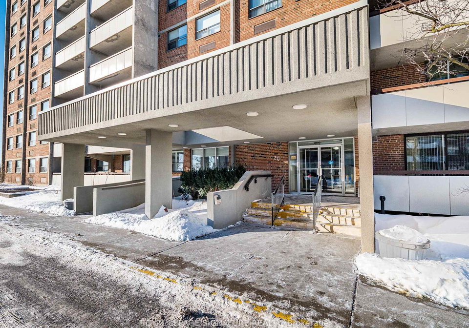 20-william-roe-boulevard-newmarket-ontario-n12816200