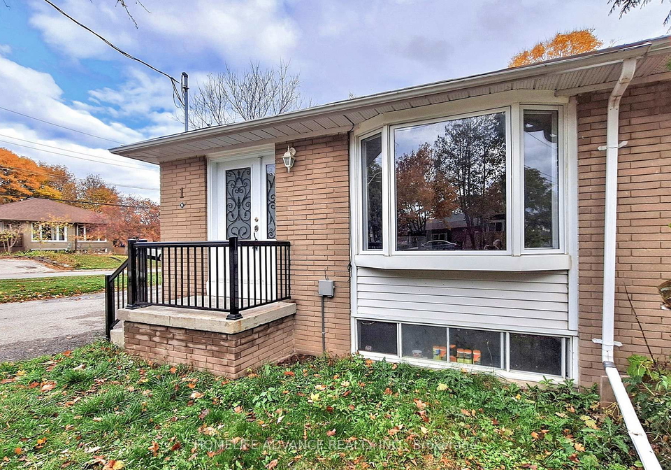 1-walter-avenue-newmarket-ontario-n12816944