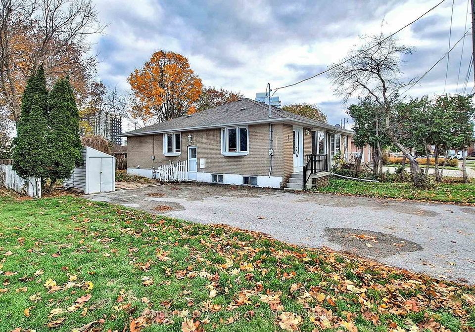 1-walter-avenue-newmarket-ontario-n12816944