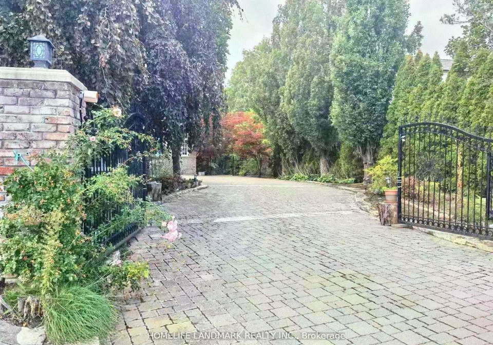 42-maryvale-crescent-richmond-hill-ontario-n12817524