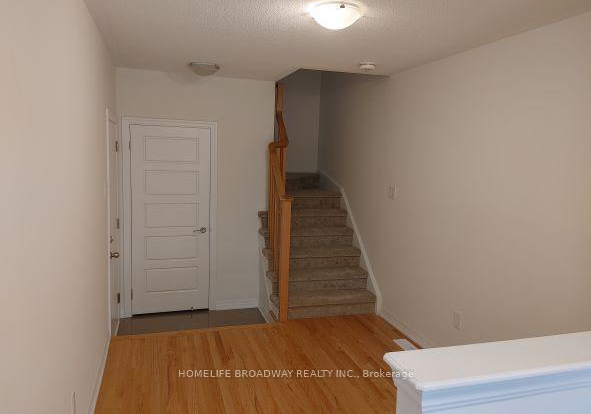 56-delano-way-newmarket-ontario-n12817636