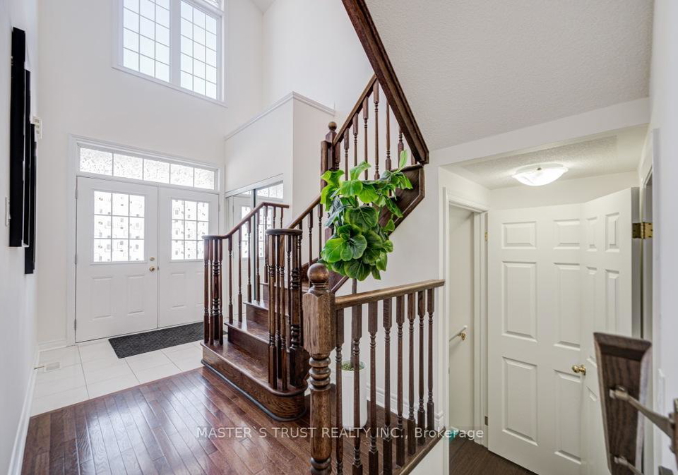56-herefordshire-crescent-east-gwillimbury-ontario-n12817724