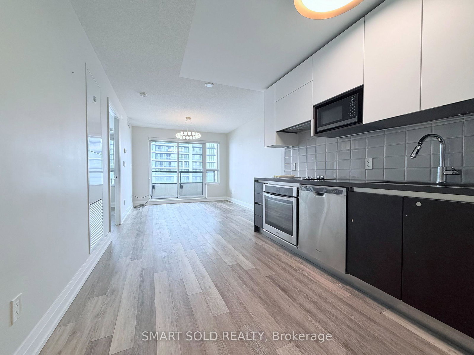 15-water-walk-drive-markham-ontario-n12817790