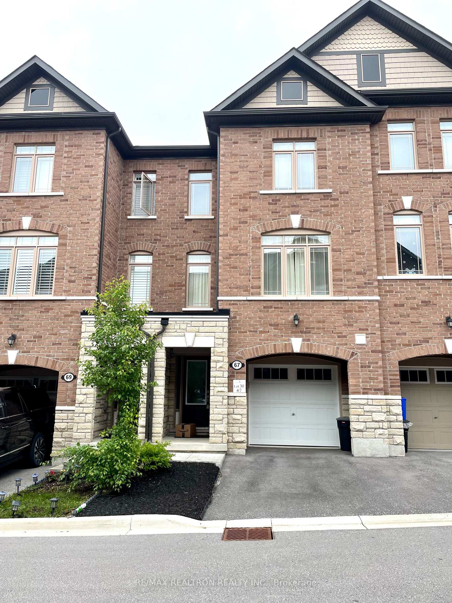 67-gordon-circle-newmarket-ontario-n12822008