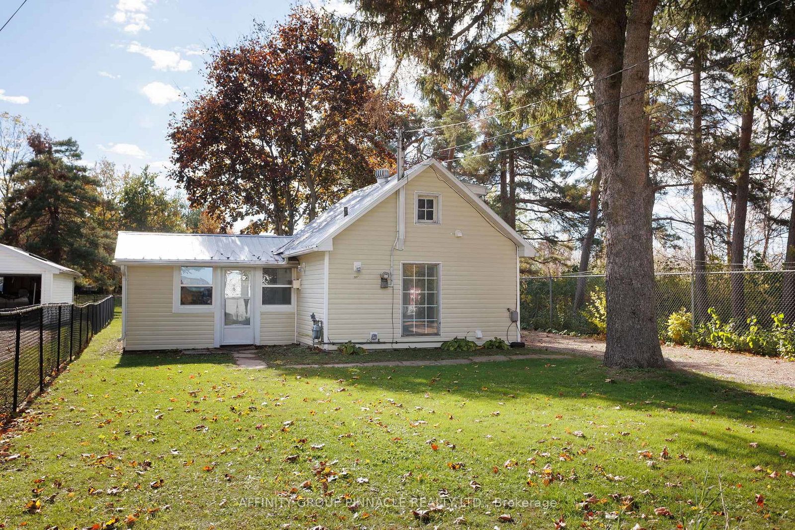 187-king-street-w-brock-ontario-n12822334
