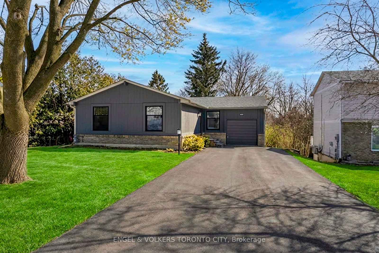 870-boronia-crescent-newmarket-ontario-n12823754
