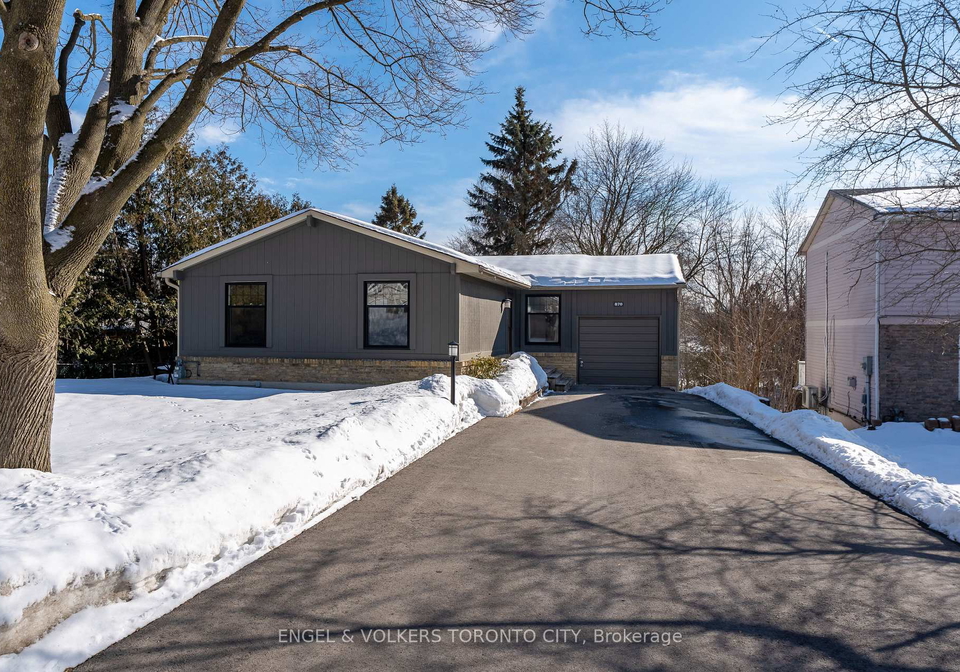 870-boronia-crescent-newmarket-ontario-n12823754