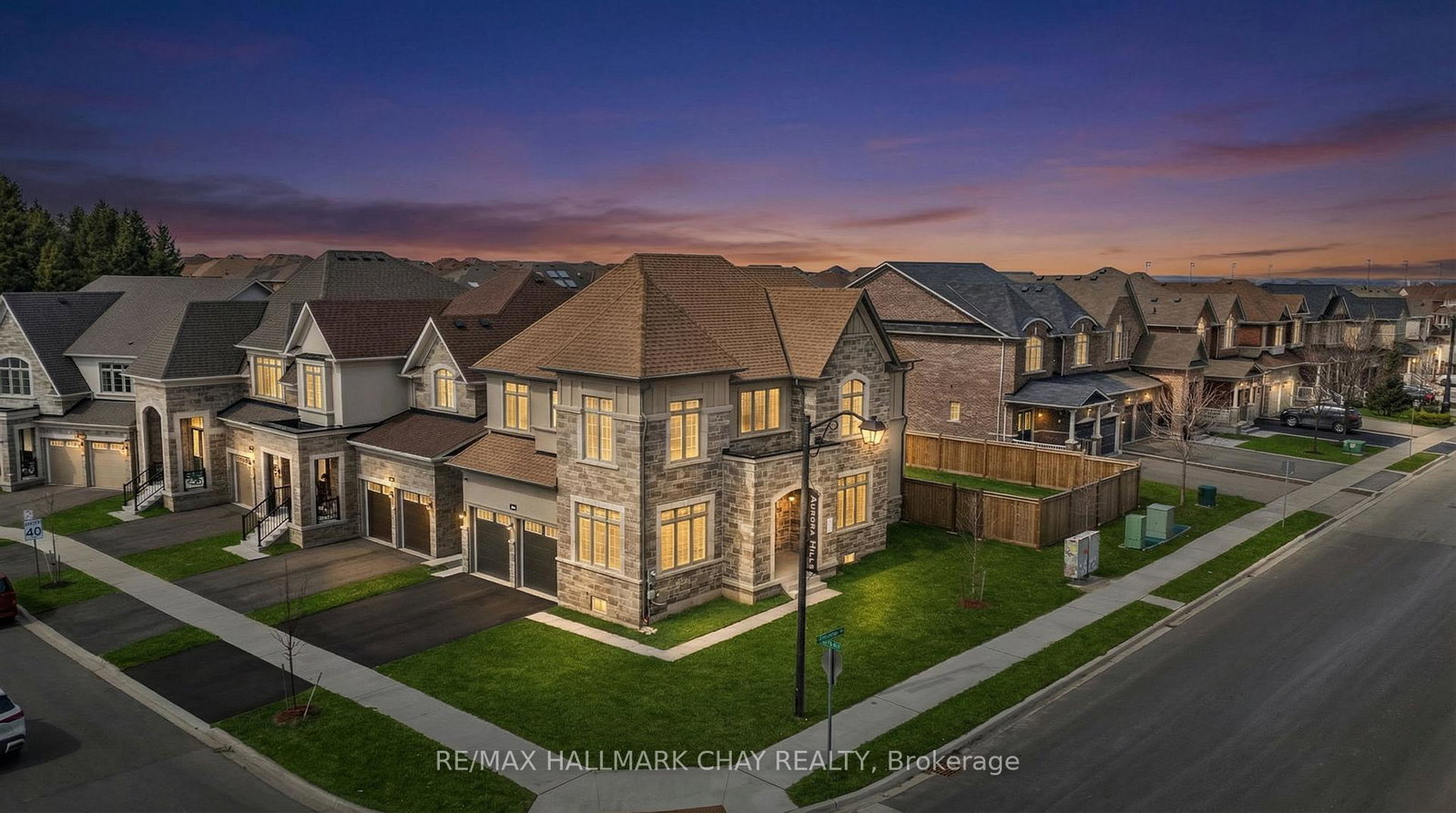 260-sikura-circle-aurora-ontario-n12823822