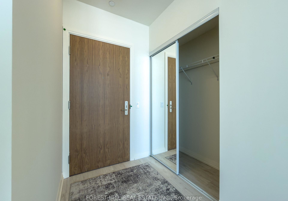 27-korda-gate-vaughan-ontario-n12824304