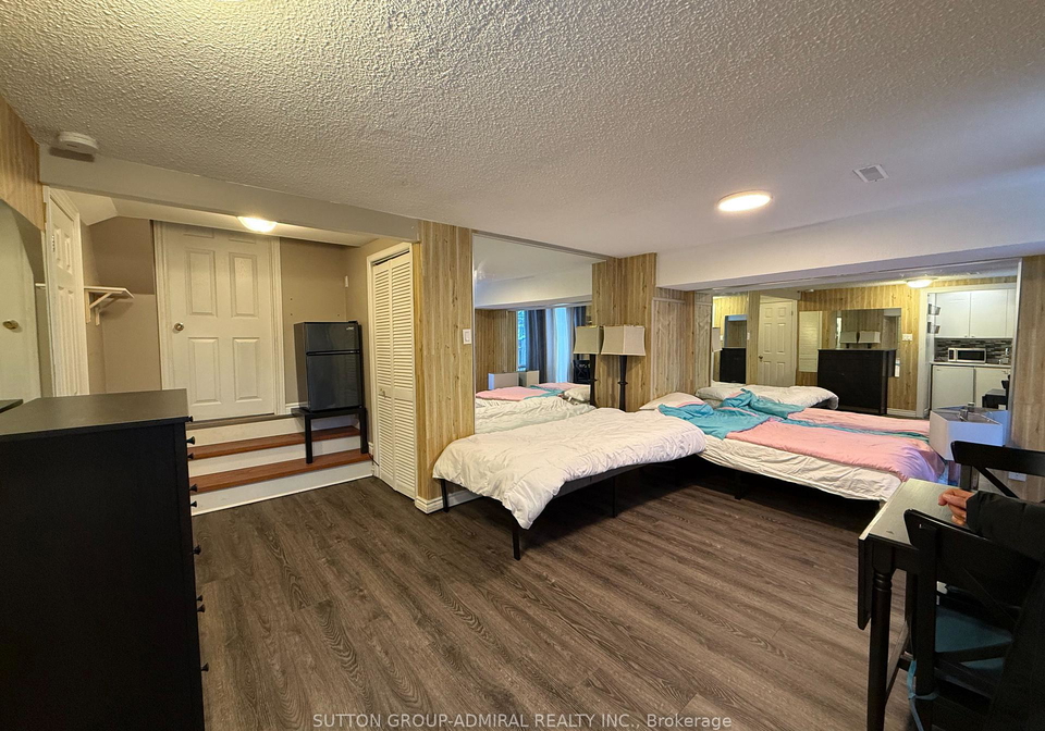 82-henderson-drive-aurora-ontario-n12824314
