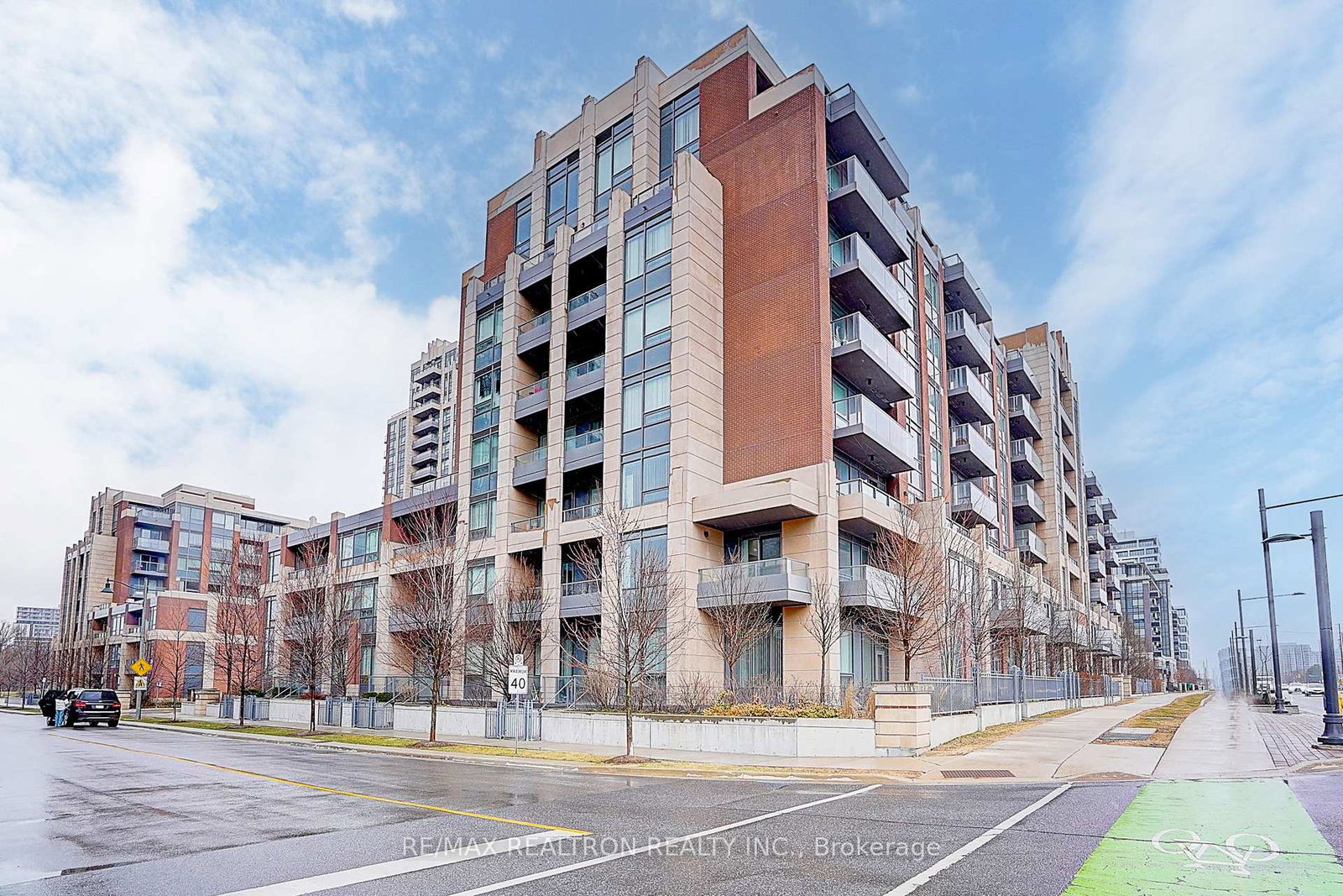 28-uptown-drive-markham-ontario-n12825676