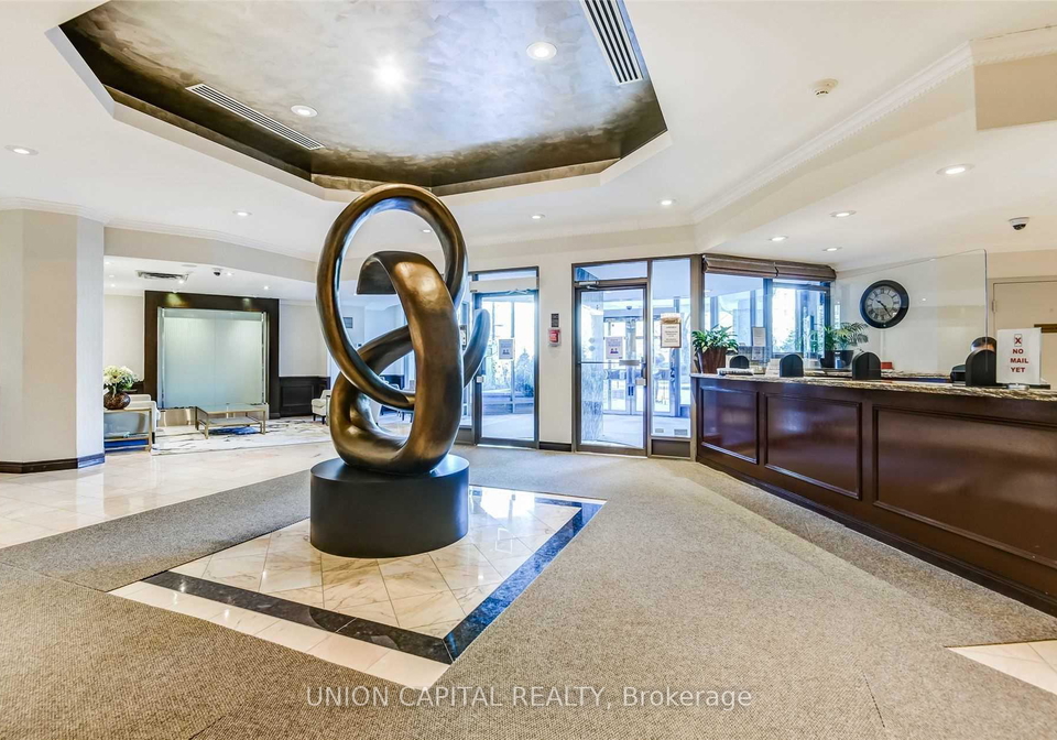 7825-bayview-avenue-markham-ontario-n12826090