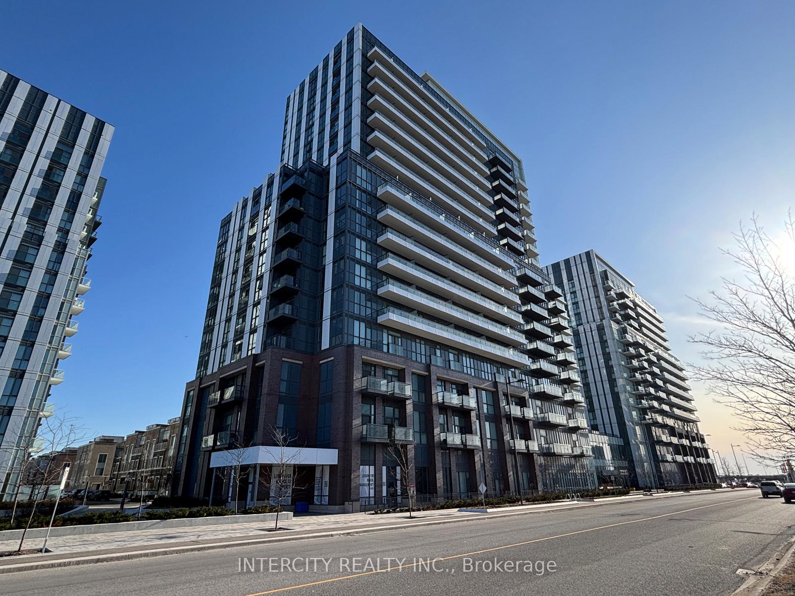 10-honeycrisp-crescent-vaughan-ontario-n12826778