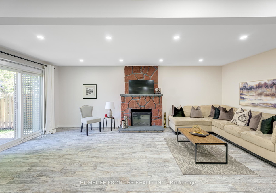 270-yorkshire-drive-newmarket-ontario-n12826964