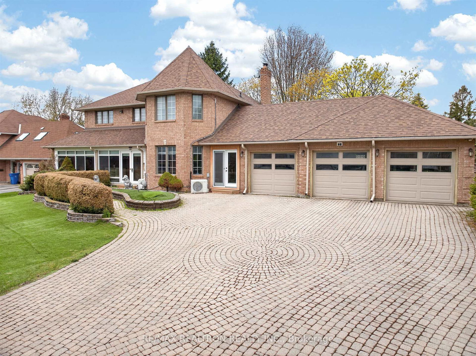 60-arthur-hall-drive-east-gwillimbury-ontario-n12827396
