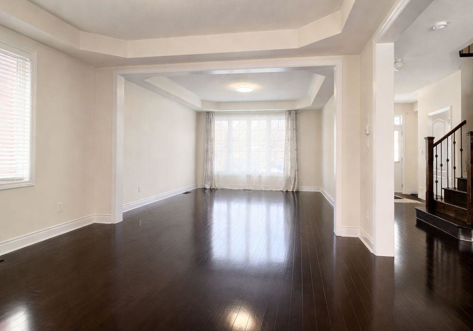 1018-wilbur-pipher-circle-newmarket-ontario-n12827624