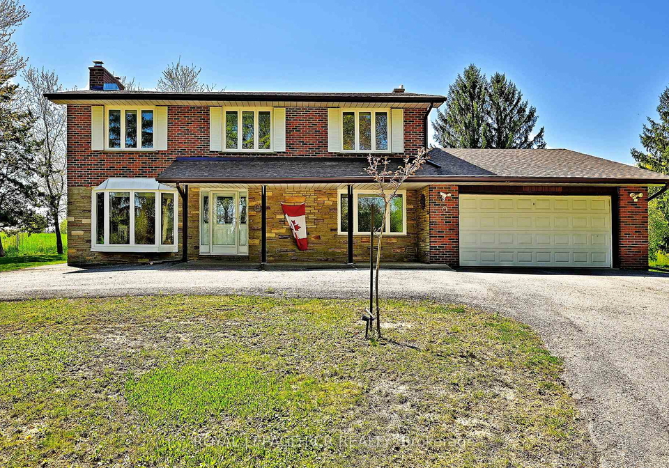 6215-17th-side-road-king-ontario-n12827846