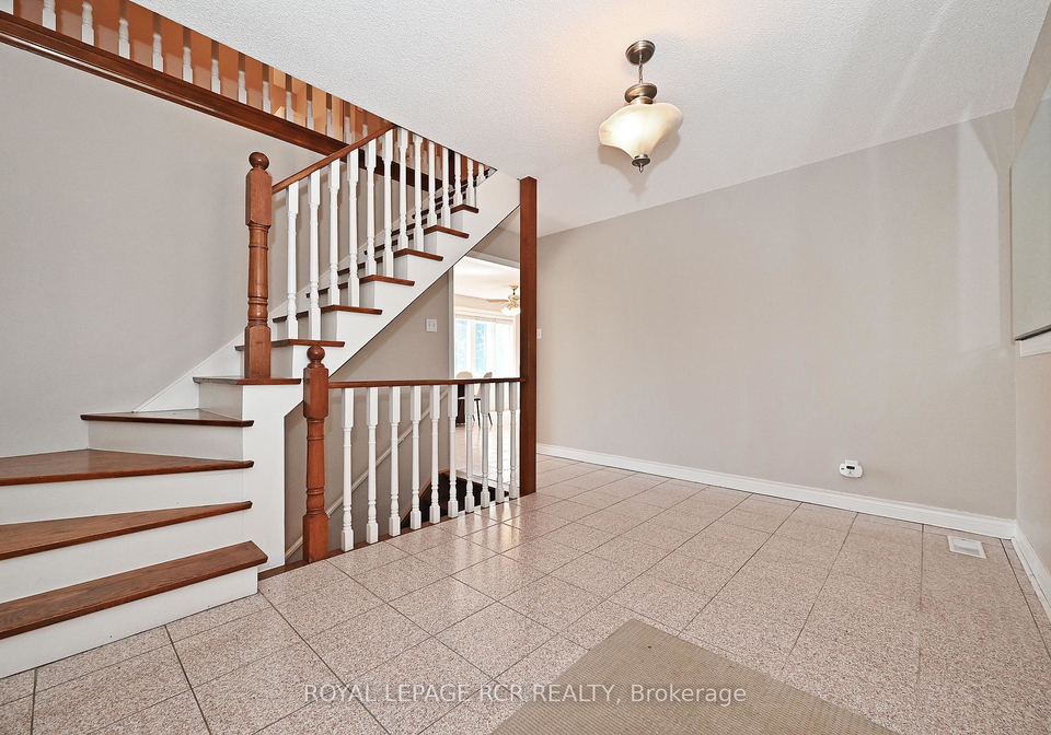 6215-17th-side-road-king-ontario-n12827846