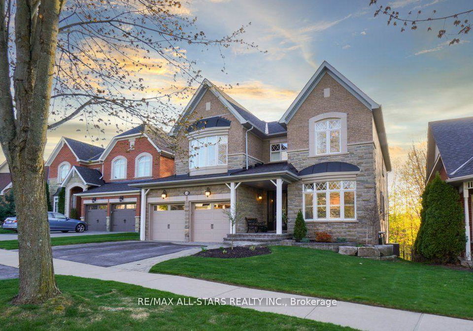 64-button-crescent-uxbridge-ontario-n12829578