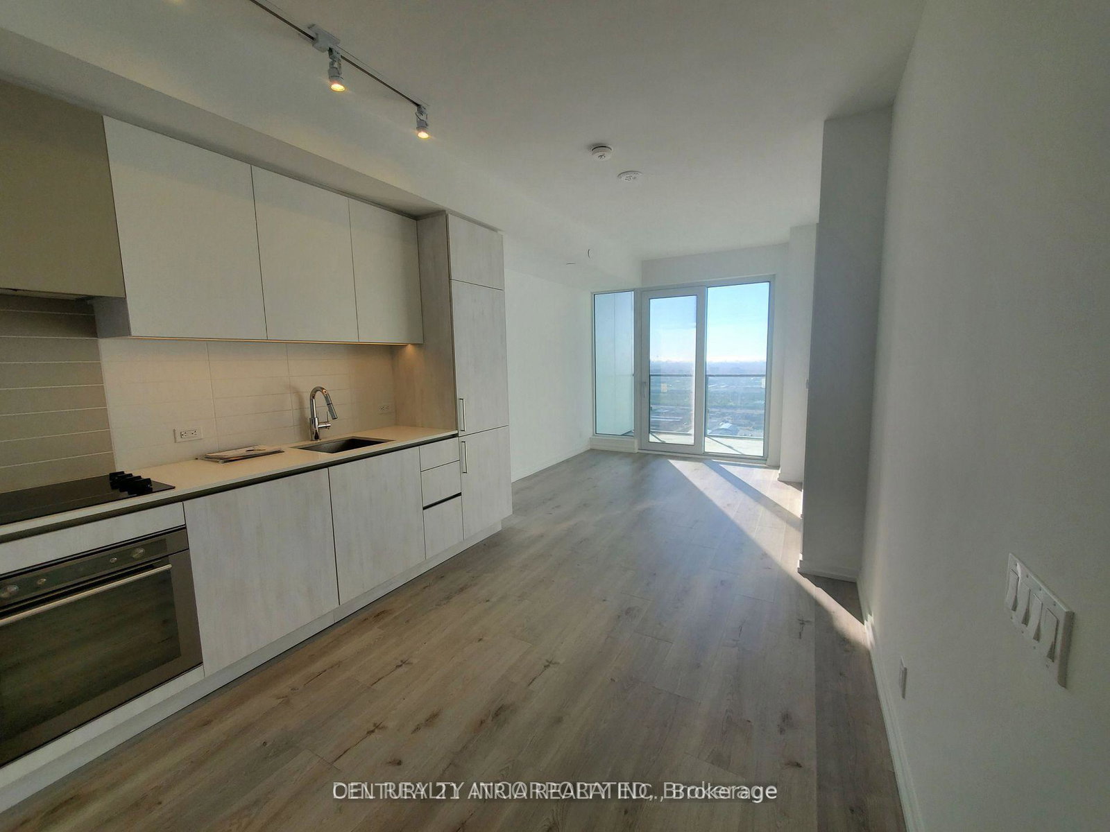 7890-jane-street-vaughan-ontario-n12829704