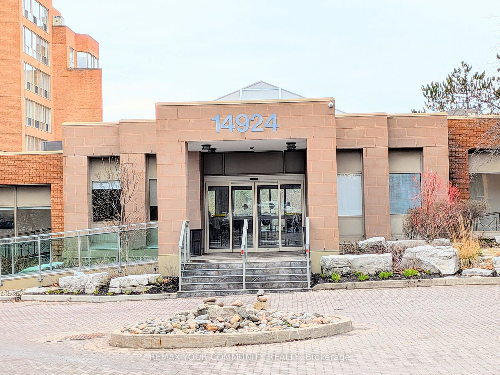 14924-yonge-street-aurora-ontario-n12829890