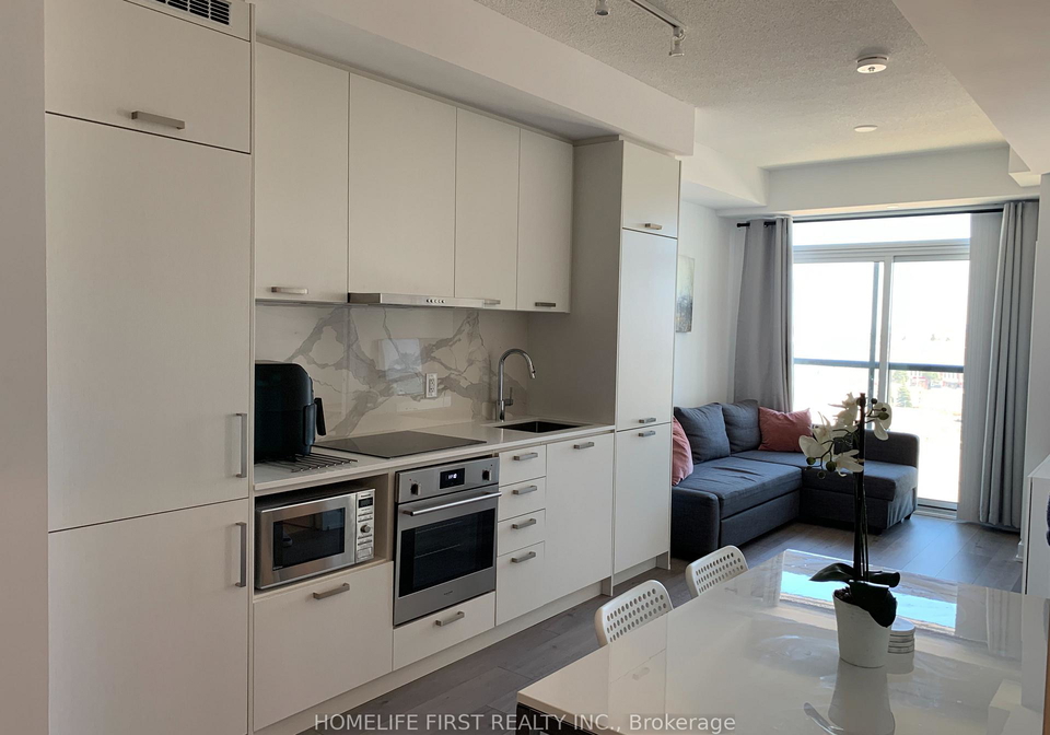 38-honeycrisp-crescent-vaughan-ontario-n12830148
