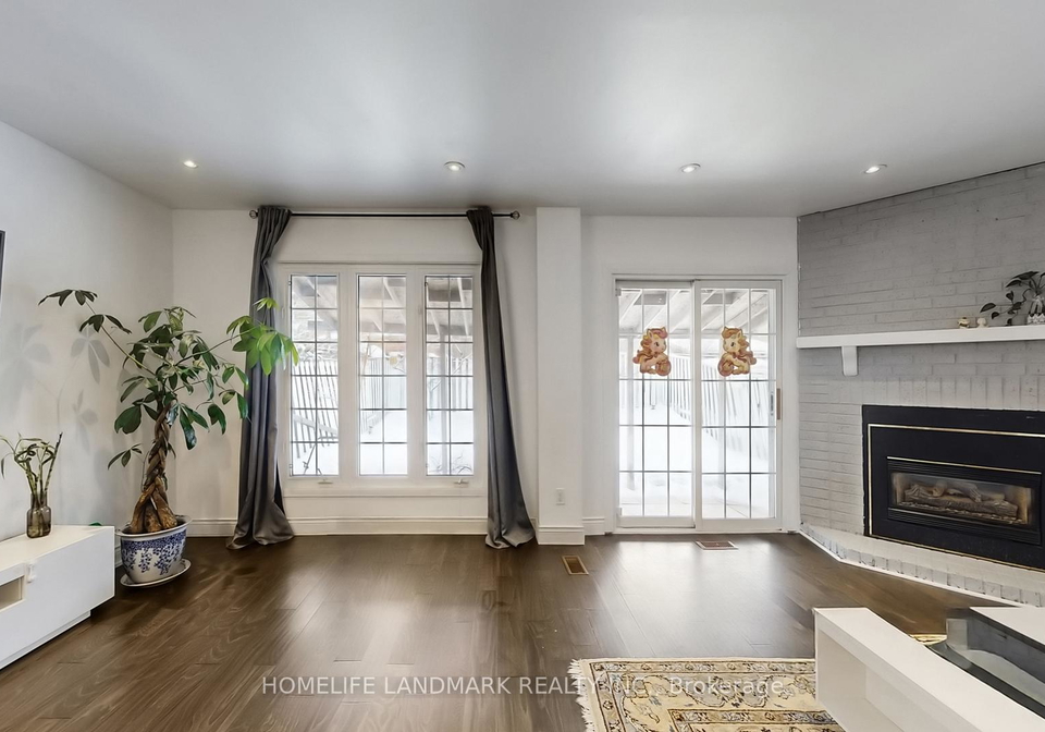 81-stirling-crescent-markham-ontario-n12830866