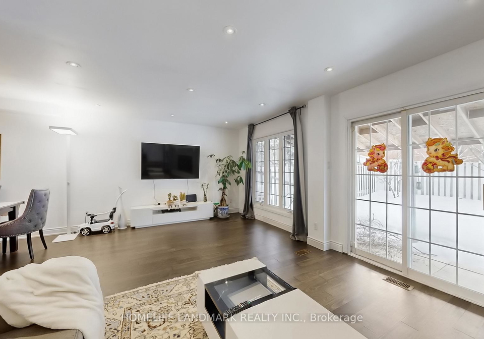81-stirling-crescent-markham-ontario-n12830866