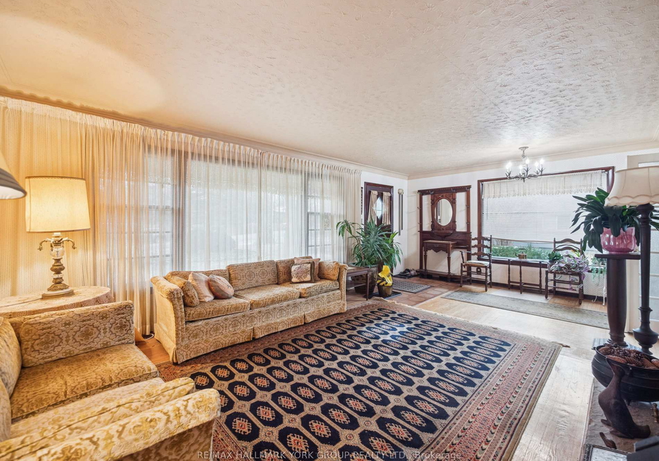 60-charles-street-king-ontario-n12831224